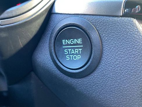 Used 2025 Ford Escape Active image 29