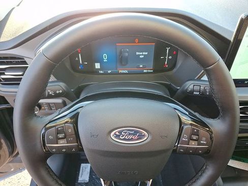 New 2026 Ford Escape SE image 15