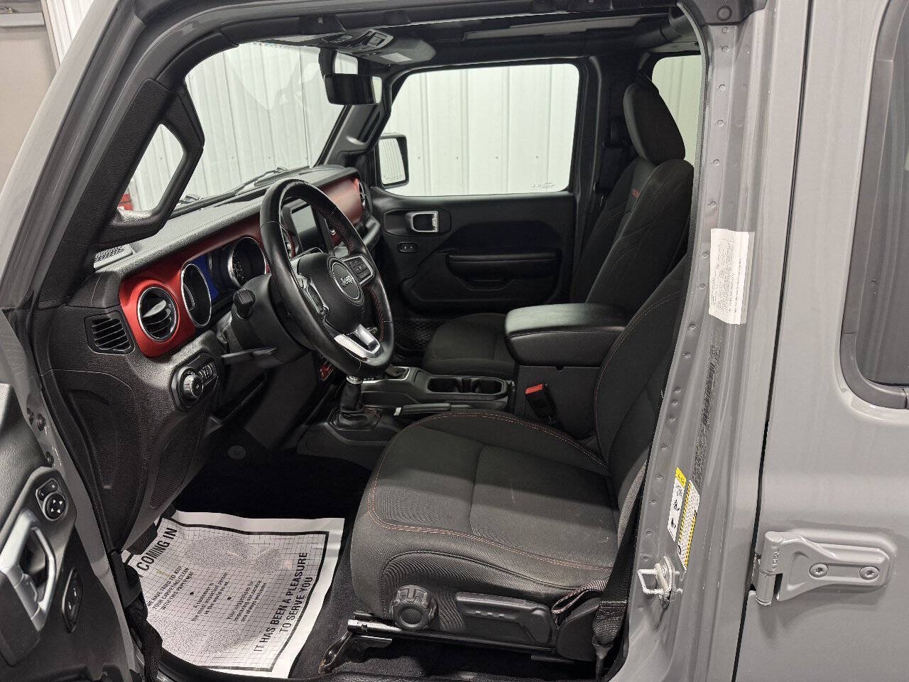 Used 2019 Jeep Wrangler Unlimited Rubicon w/ Uconnect 4C Nav & Sound Group AWD/4WD image 8