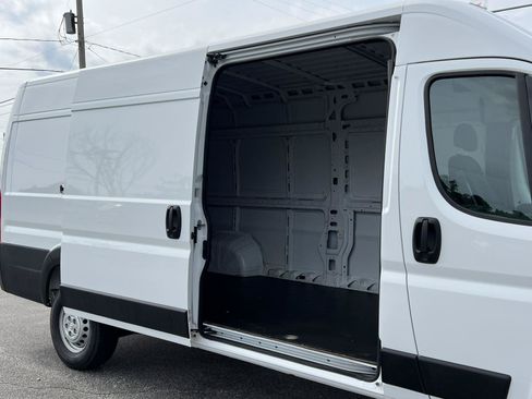 Used 2025 RAM ProMaster 3500 w/ Power Group FWD image 14