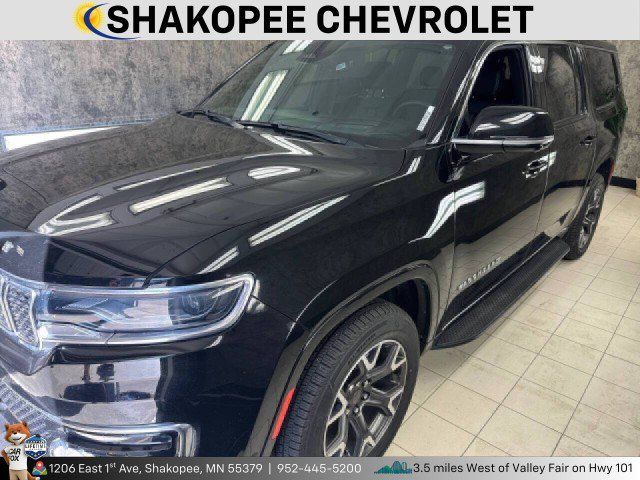 Used 2023 Jeep Wagoneer L Series III w/ Convenience Group I AWD/4WD image 1