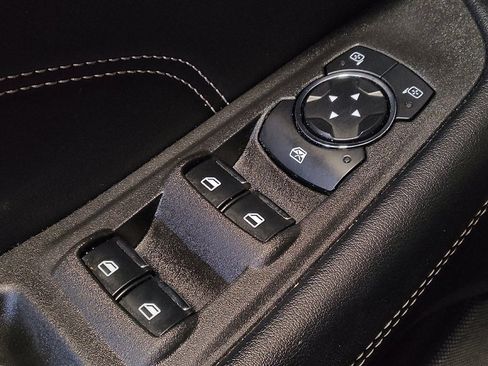 Used 2024 Ford Edge Titanium image 27