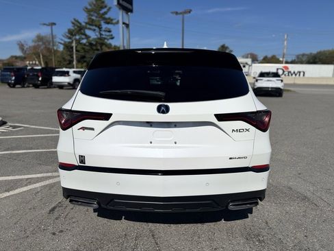 Used 2023 Acura MDX A-Spec image 6