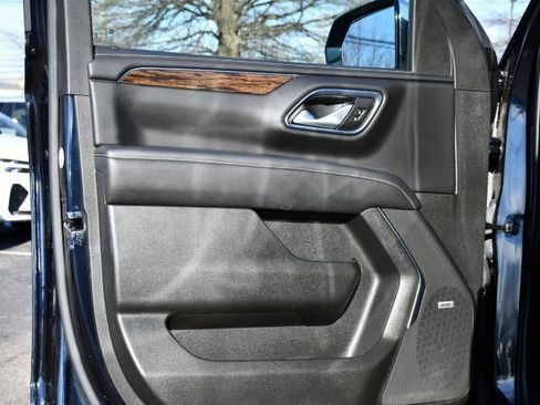 Used 2022 Chevrolet Tahoe Premier image 11