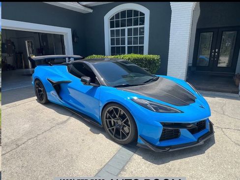 Used 2023 Chevrolet Corvette Z06 image 1