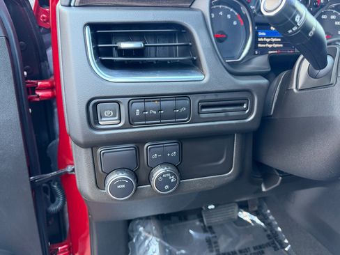 Used 2021 Chevrolet Tahoe LS RWD image 23