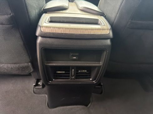 Used 2018 Nissan Murano SV image 21