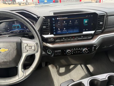 Used 2025 Chevrolet Silverado 2500 LT w/ Convenience Package AWD/4WD image 25