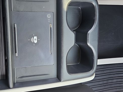 Used 2025 Honda Odyssey Elite image 18