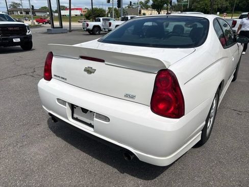 Used 2006 Chevrolet Monte Carlo SS FWD image 17