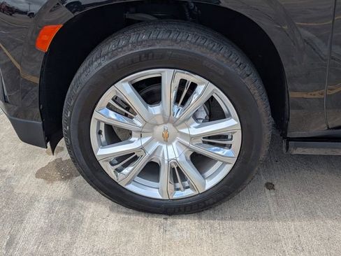 Used 2023 Chevrolet Tahoe High Country image 5