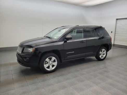 Used 2016 Jeep Compass Sport w/ Power Value Group FWD image 2