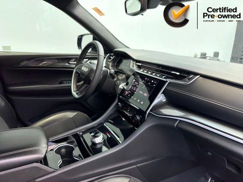 Certified 2023 Jeep Grand Cherokee Altitude AWD/4WD image 30