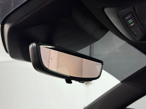 Certified 2023 Cadillac Escalade Premium Luxury image 18