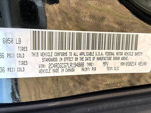 Used 2020 Dodge Grand Caravan SXT image 29