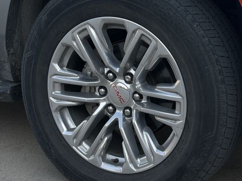 Used 2023 GMC Yukon XL SLE w/ Max Trailering Package RWD image 9