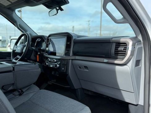 Used 2025 Ford F150 XLT w/ Equipment Group 301A Standard image 17