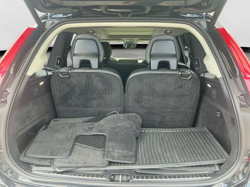 Used 2023 Volvo XC90 B6 Plus w/ Protection Package AWD/4WD image 17