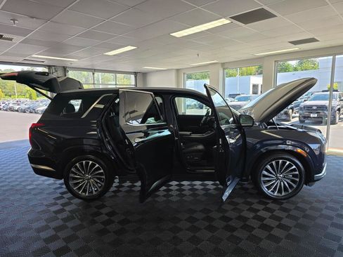 Used 2024 Hyundai Palisade Calligraphy AWD/4WD image 16