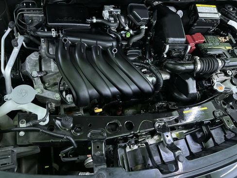 Used 2016 Nissan Versa SV FWD image 18