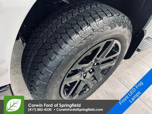 Used 2025 Chevrolet Silverado 1500 LT Trail Boss w/ Convenience Package II image 39