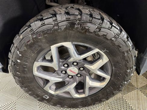 Used 2022 GMC Sierra 1500 SLT image 12