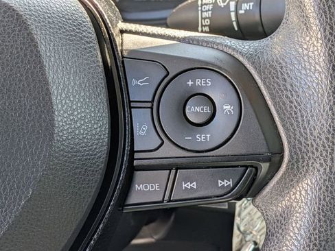 Used 2020 Toyota Corolla LE image 20