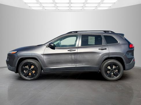 Used 2018 Jeep Cherokee Limited w/ High Altitude Package image 3