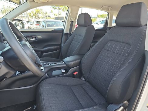 Used 2025 Honda HR-V LX image 14
