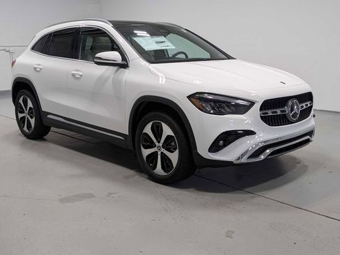 New 2026 Mercedes-Benz GLA 250 4MATIC image 6