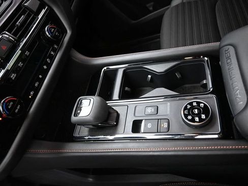 Used 2023 Nissan Pathfinder Rock Creek image 22