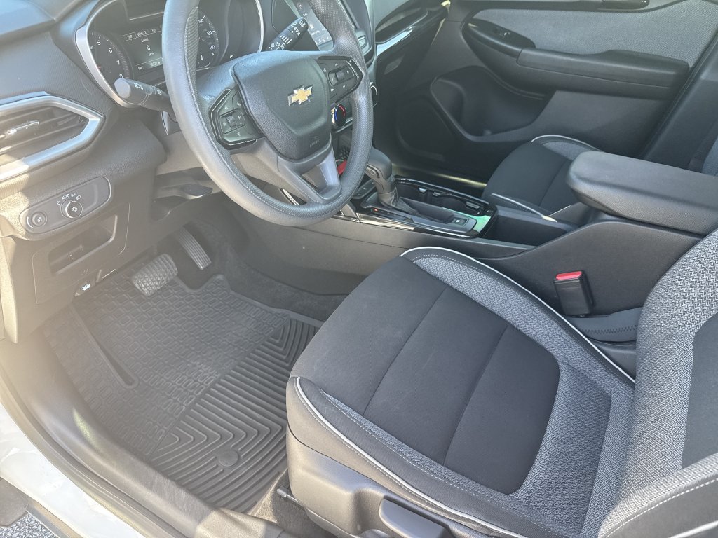 Used 2021 Chevrolet TrailBlazer LS FWD image 10