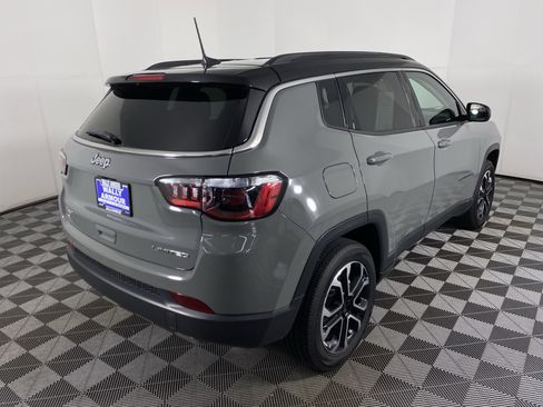 Used 2022 Jeep Compass Limited AWD/4WD image 5