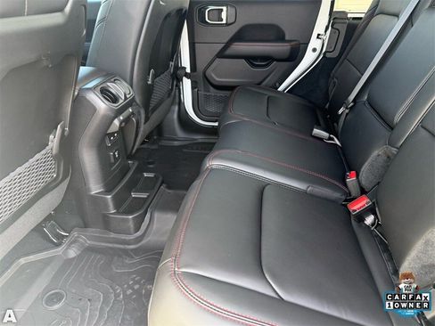 Certified 2026 Jeep Wrangler Unlimited Rubicon image 24