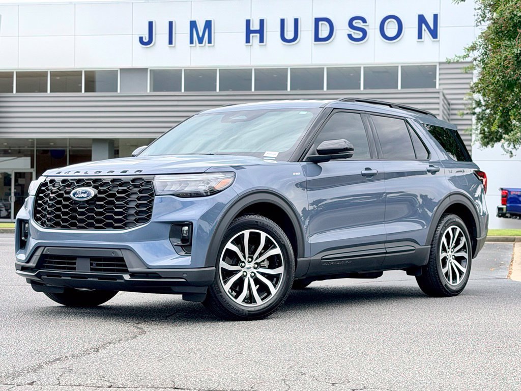 New 2026 Ford Explorer ST-Line RWD image 2