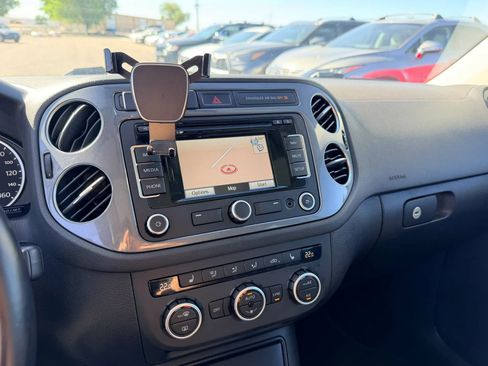 Used 2013 Volkswagen Tiguan S AWD/4WD image 14