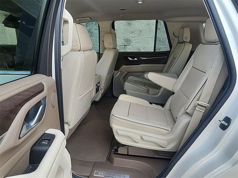 Certified 2022 GMC Yukon Denali image 26