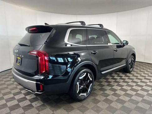Used 2025 Kia Telluride S image 3