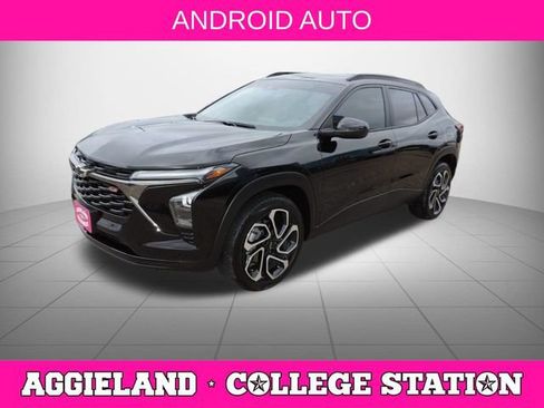 Used 2025 Chevrolet Trax RS w/ Sunroof Package FWD image 8