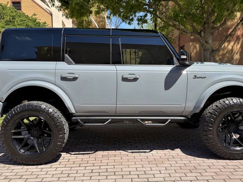 Used 2026 Ford Bronco Outer Banks AWD/4WD image 2