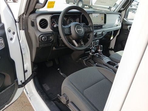 New 2025 Jeep Gladiator Sport image 51