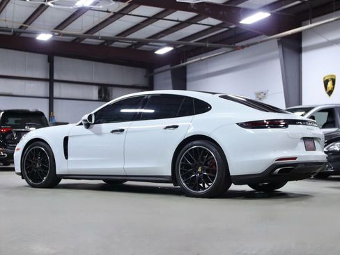 Used 2017 Porsche Panamera 4 image 19