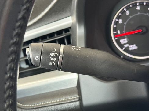 Used 2020 GMC Acadia SLE w/ Driver Convenience Package FWD image 39