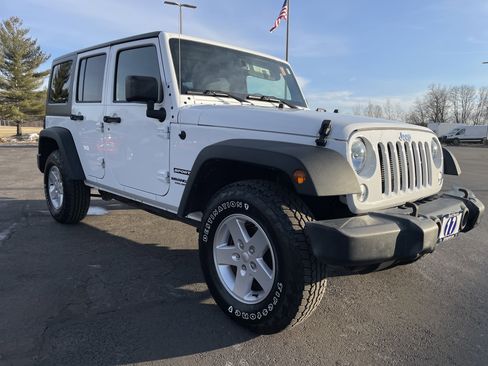 Used 2017 Jeep Wrangler Unlimited Sport w/ Quick Order Package 24S image 8