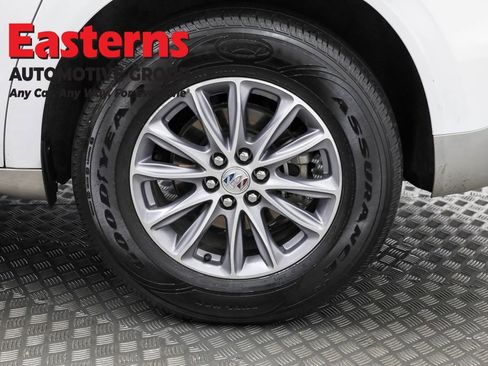 Used 2024 Buick Enclave Premium image 37