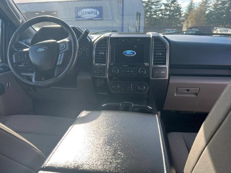 Used 2018 Ford F150 XLT w/ Equipment Group 302A Luxury AWD/4WD image 10