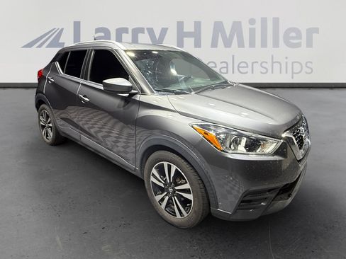 Used 2019 Nissan Kicks SV image 7