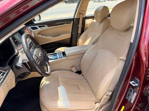 Used 2016 Hyundai Genesis 3.8 RWD image 11