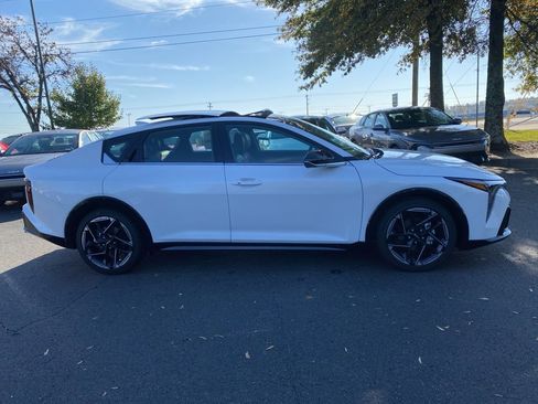 New 2025 Kia K4 GT-Line w/ GT-Line Premium Package image 8