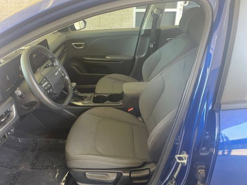 Used 2025 Kia K4 FWD image 25